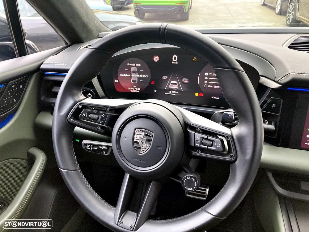 Porsche Macan Electric Turbo - 14