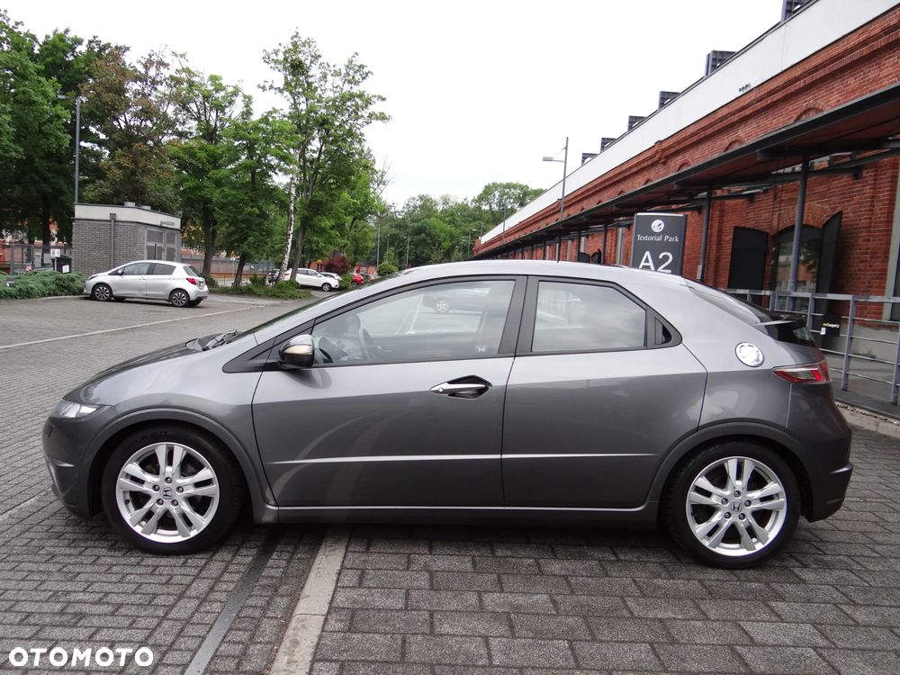 Honda Civic 1.8i-VTEC Executive - 11