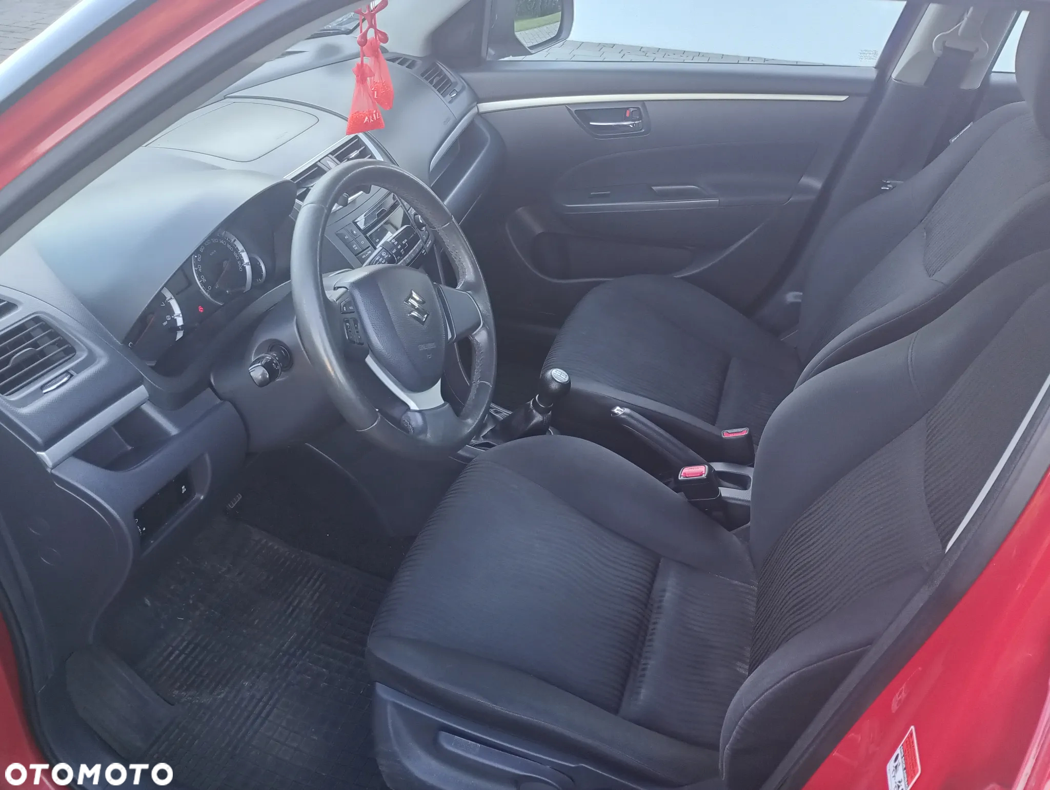 Suzuki Swift - 5