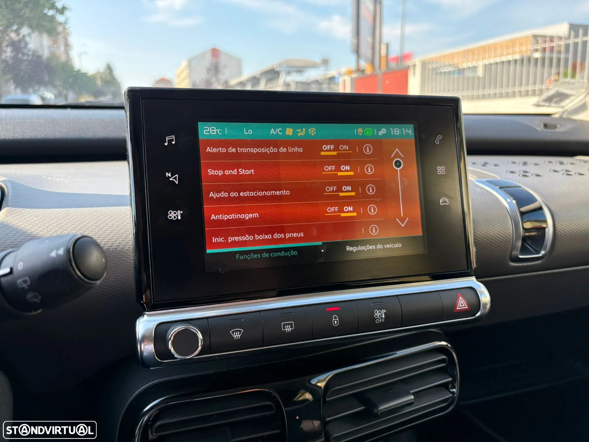 Citroën C4 Cactus 1.5 BlueHDi Shine Pack - 35