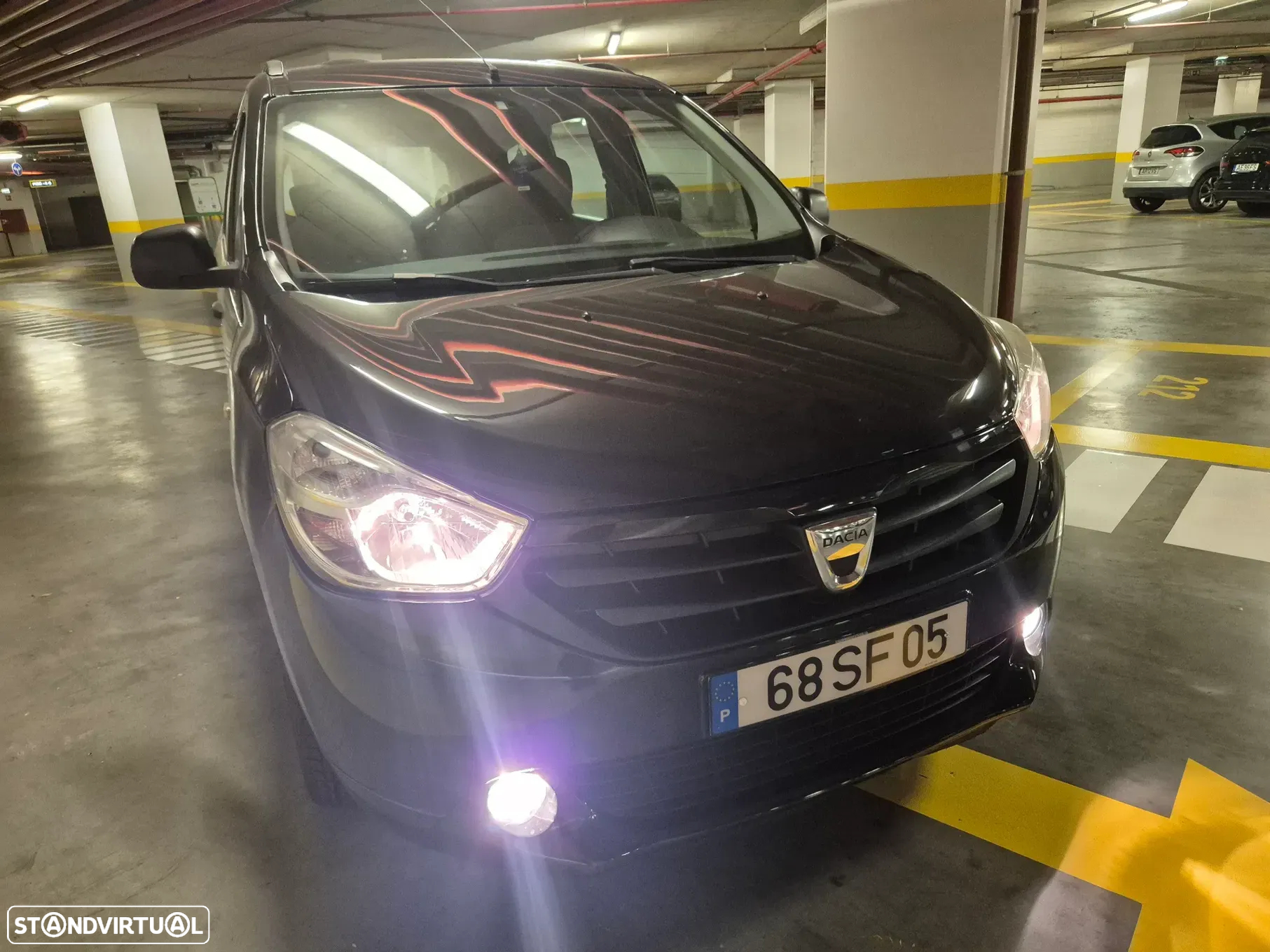 Dacia Lodgy 1.2 TCe Confort 7L - 6