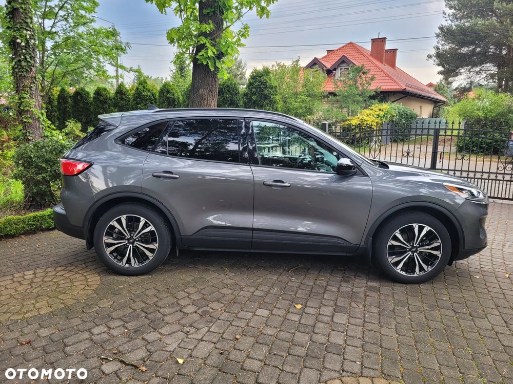 Ford Kuga - 5