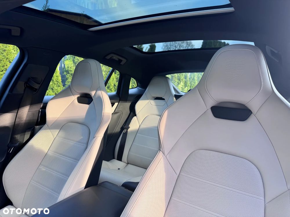 Porsche Panamera - 10