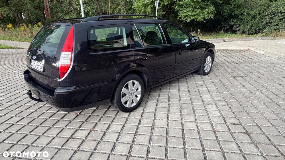 Ford Mondeo 2.0 TDCI DPF Ambiente - 8