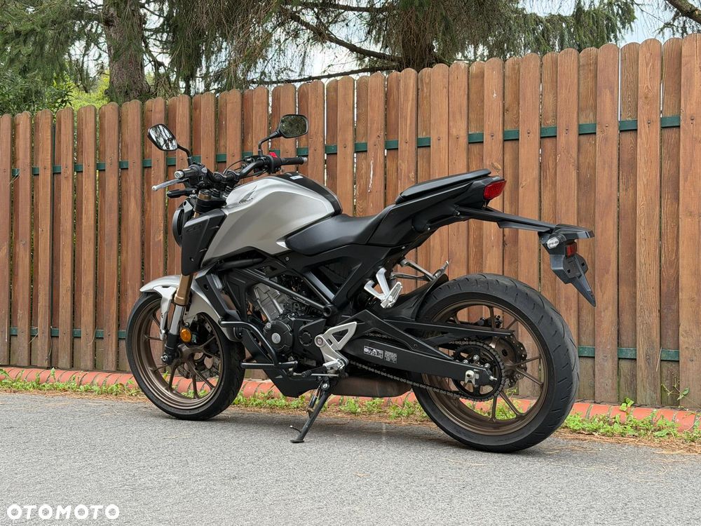 Honda CB - 8