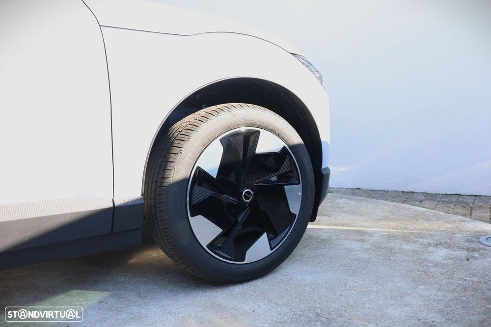 Volvo EX30 69 kWh Single Motor Extended Range Plus - 7