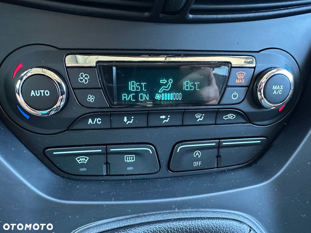 Ford Kuga 1.5 EcoBoost 2x4 Business Edition - 11