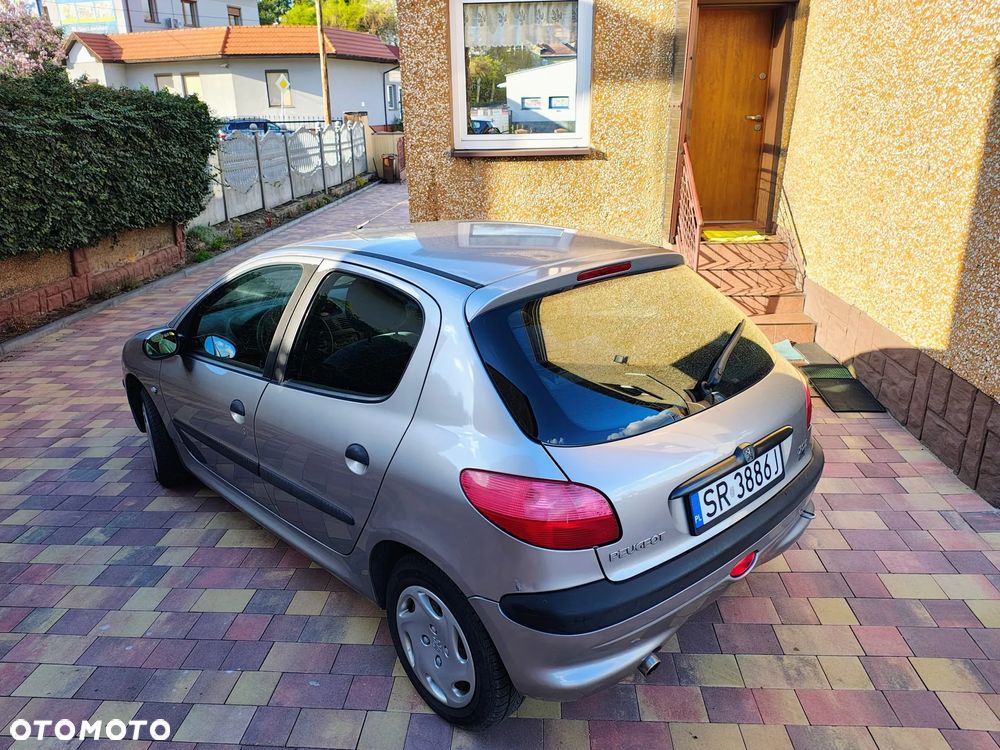 Peugeot 206 - 3