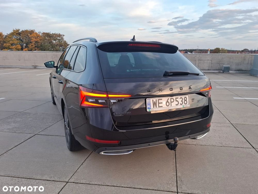 Skoda Superb 2.0 TDI SCR Sportline DSG - 8