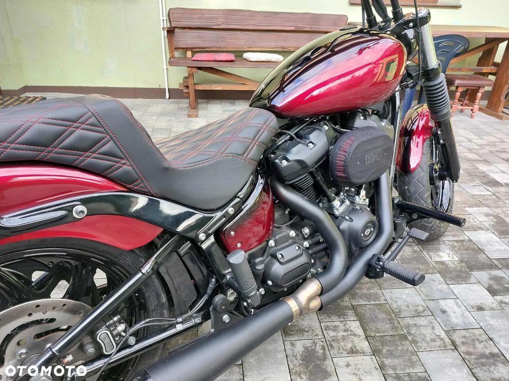 Harley-Davidson Softail Street Bob - 24