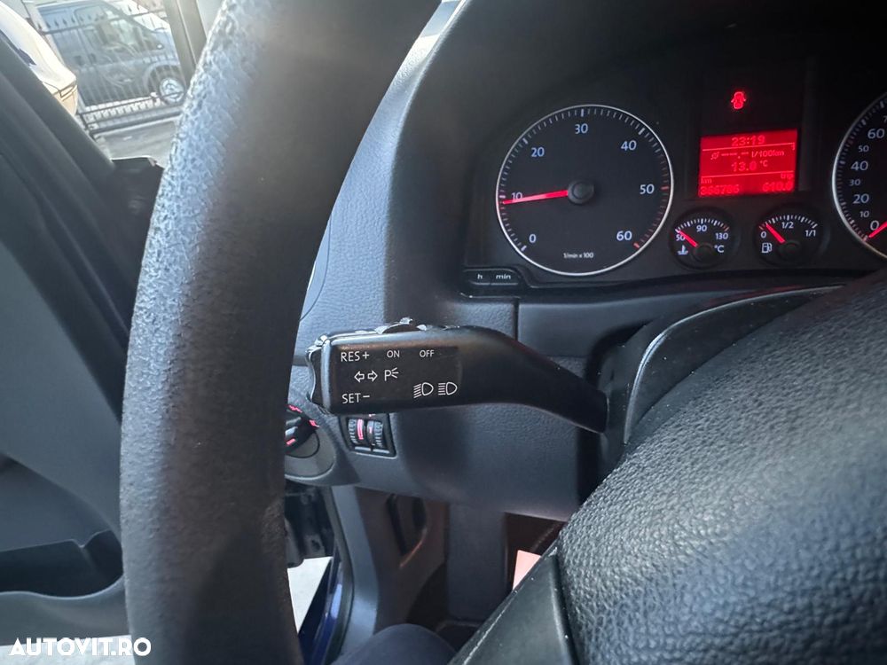 Volkswagen Golf Plus 1.9 TDI Comfortline - 10