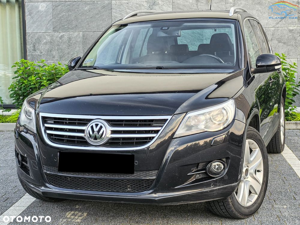 Volkswagen Tiguan - 1