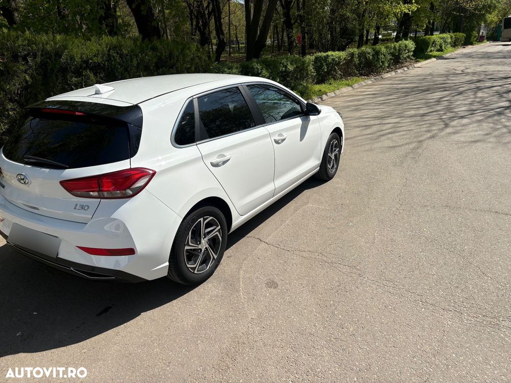 Hyundai i30 1.5 110CP 5DR M/T Highway - 6