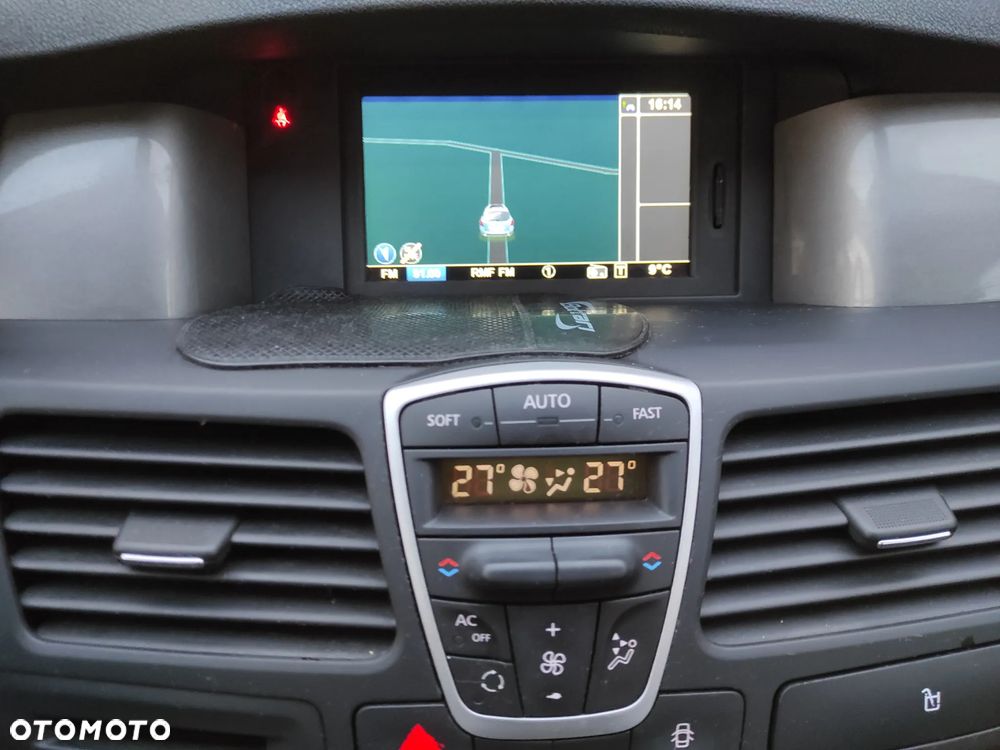 Renault Laguna dCi 110 FAP Emotion - 16