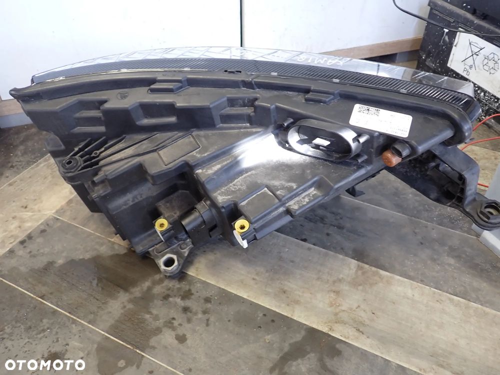 SKODA KAMIQ LAMPA LEWY PRZÓD 0021383206 - 2