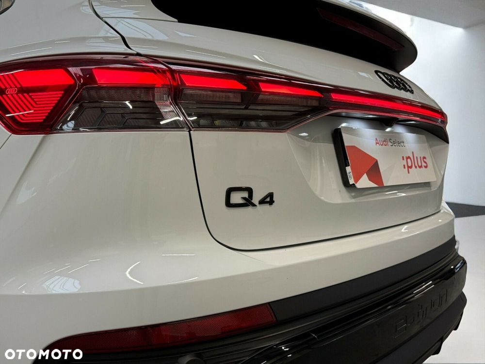 Audi Q4 e-tron - 10