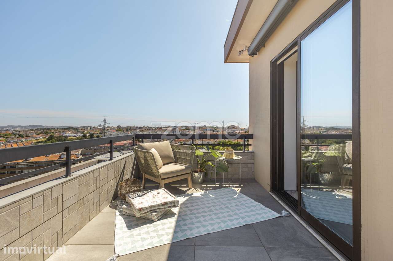 Penthouse T4 Duplex Renovada | Terraço | Último Piso - Grande imagem: 3/45
