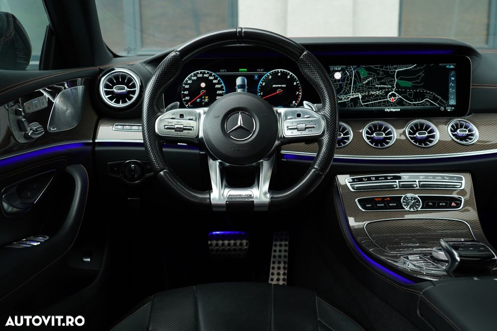 Mercedes-Benz CLS ver-amg-53-4matic-amg-speedshift-9g--tronic - 29