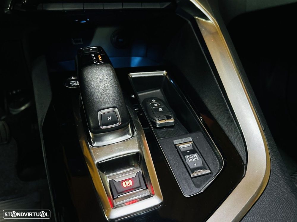 Peugeot 5008 1.2 PureTech Allure Pack EAT8 - 23