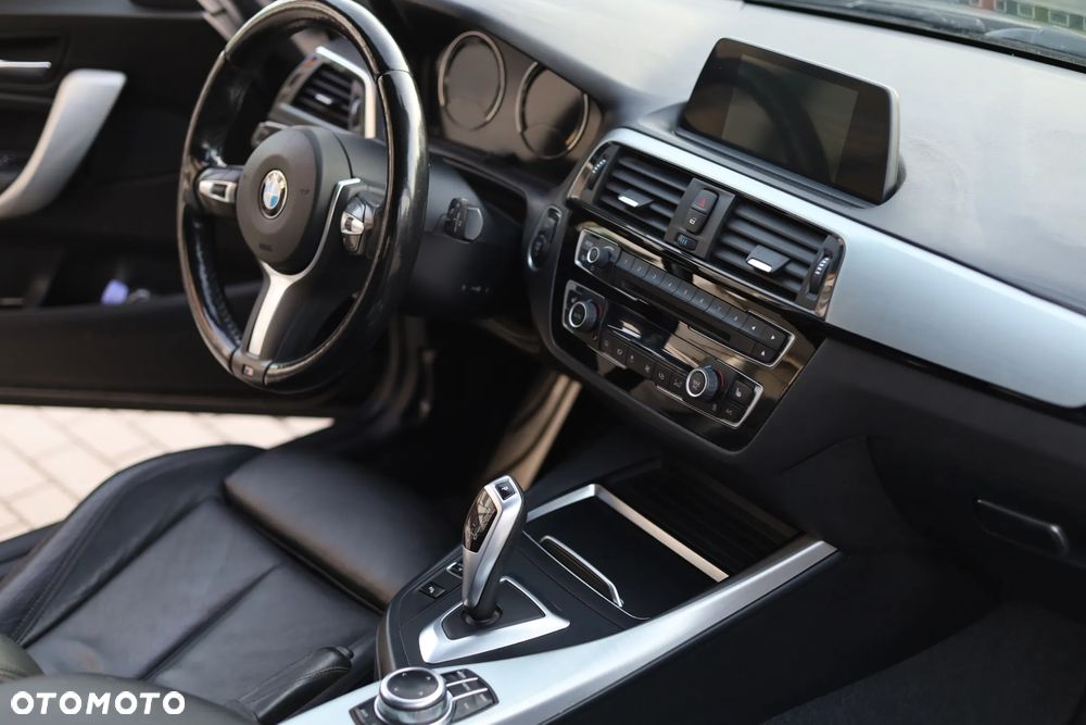 BMW Seria 1 118i Edition M Sport Shadow - 8