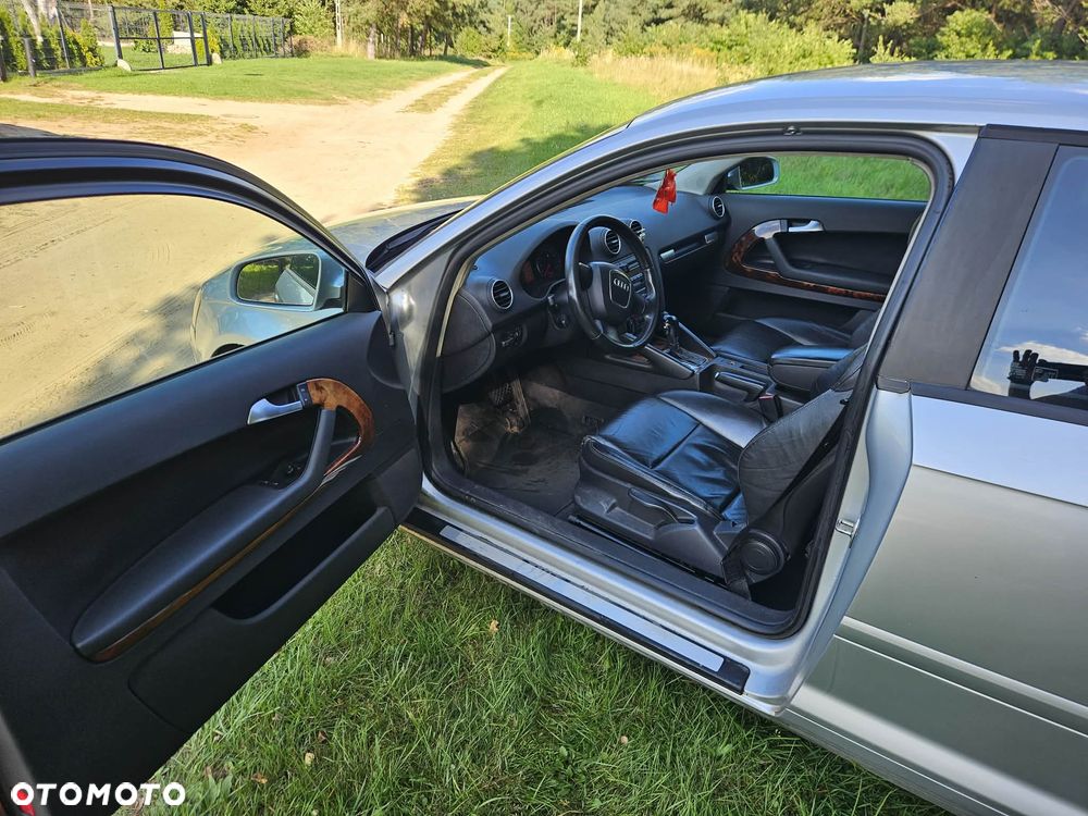 Audi A3 3-drzwiowe 2.0 TDI Ambiente DSG - 3