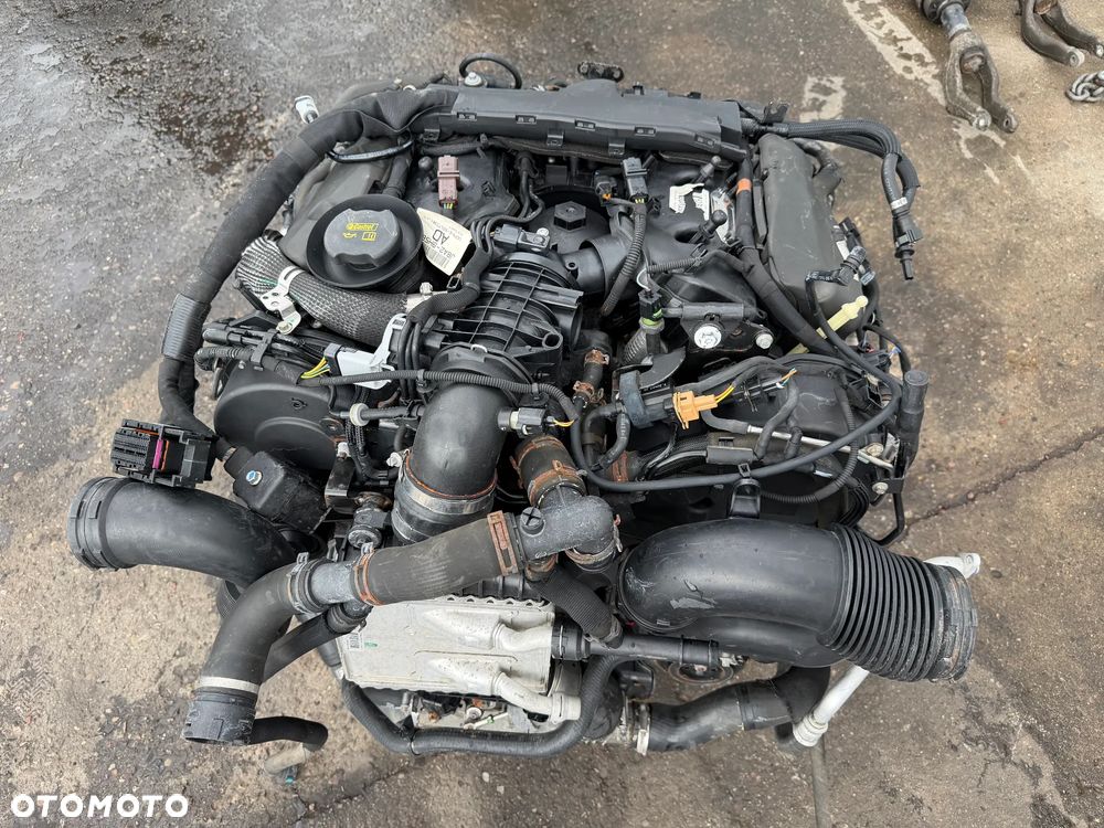 Range Rover Velar 3,0DT 275KM 17- silnik kompletny 306DT - 8