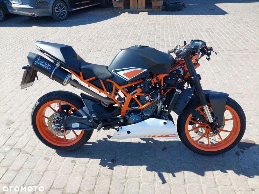 KTM RC 125 - 6