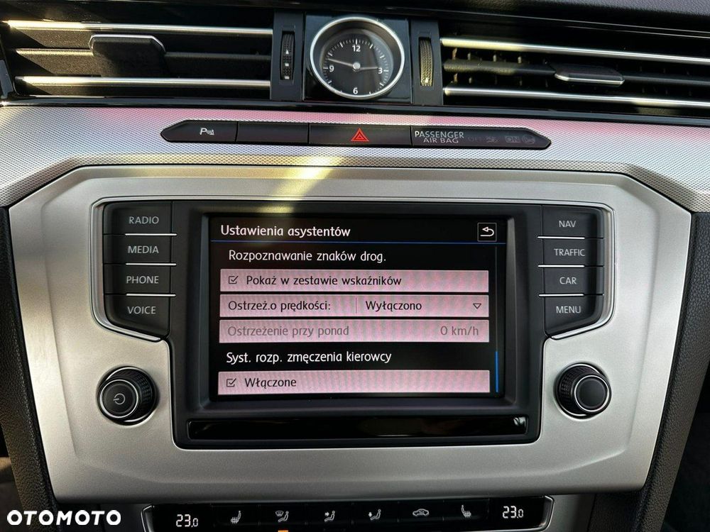 Volkswagen Passat Variant - 28