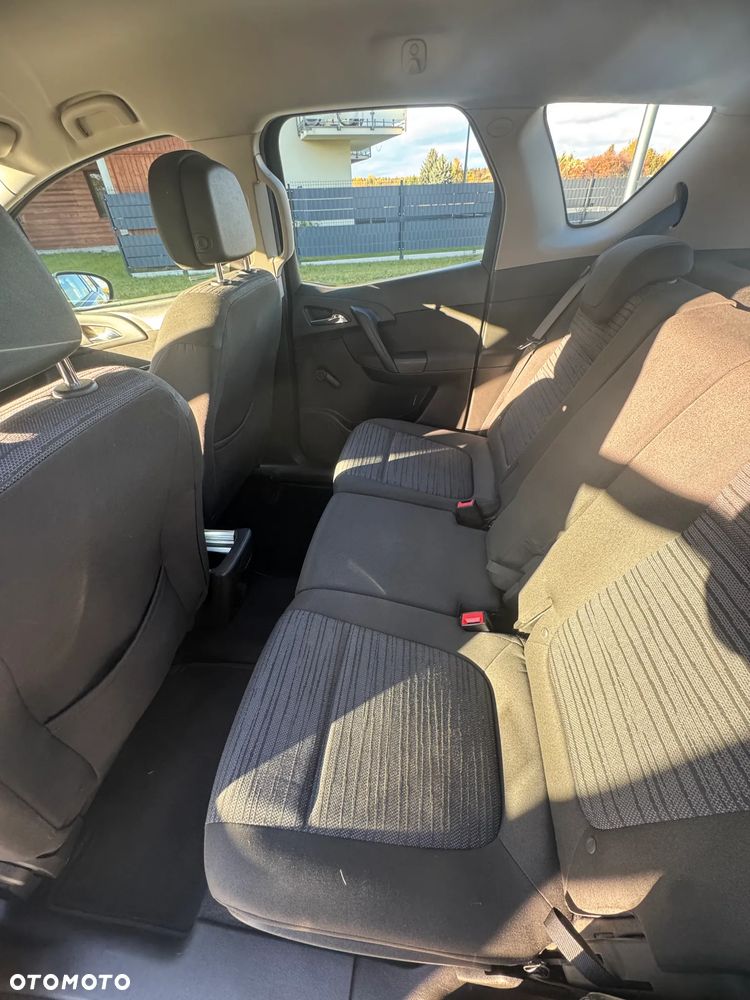 Opel Meriva - 17