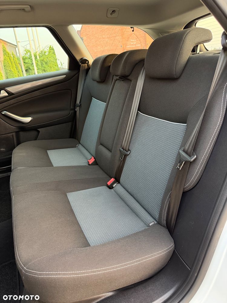 Ford Mondeo 2.0 TDCi S - 24