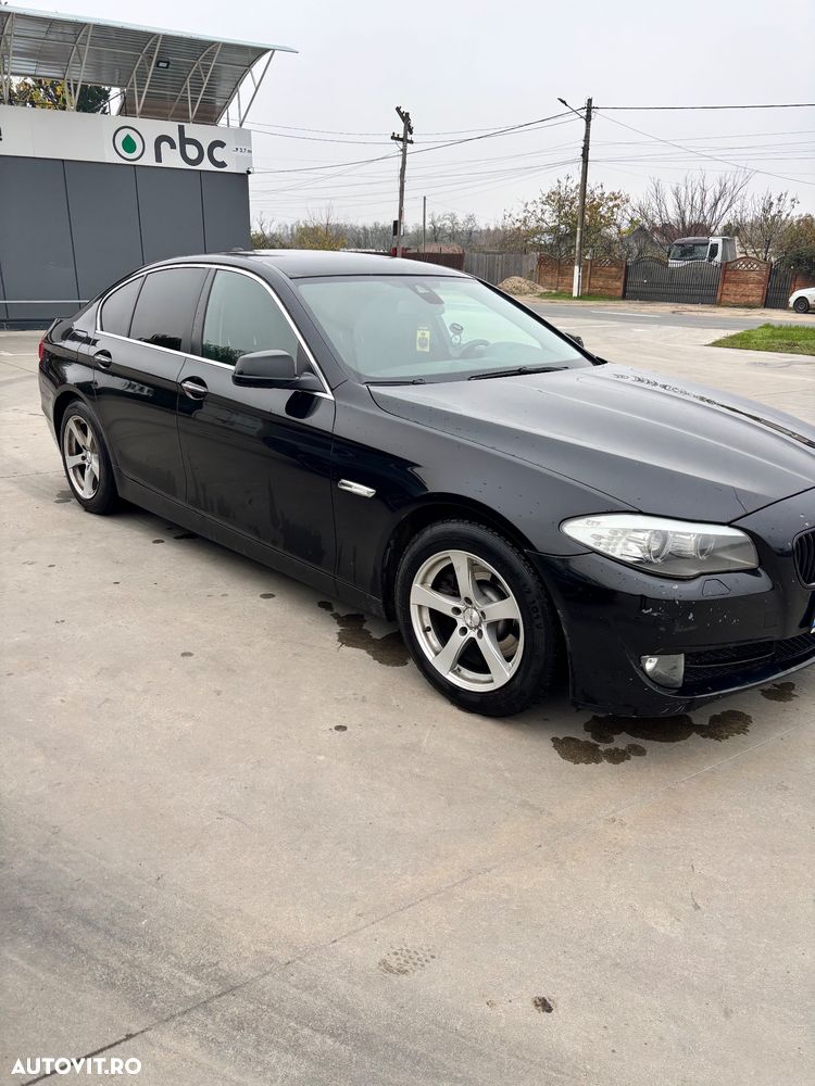 BMW Seria 5 520d Aut. - 1