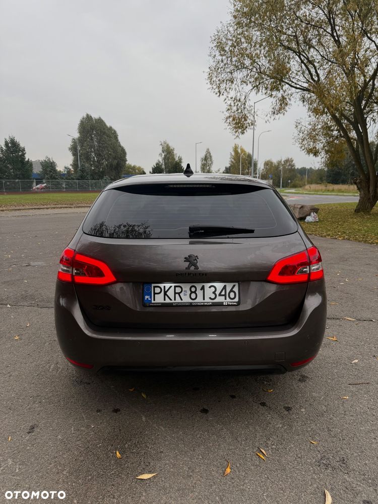 Peugeot 308 2015 photo 5