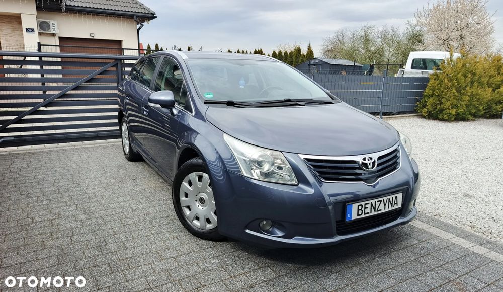 Toyota Avensis 1.8 Executive - 9