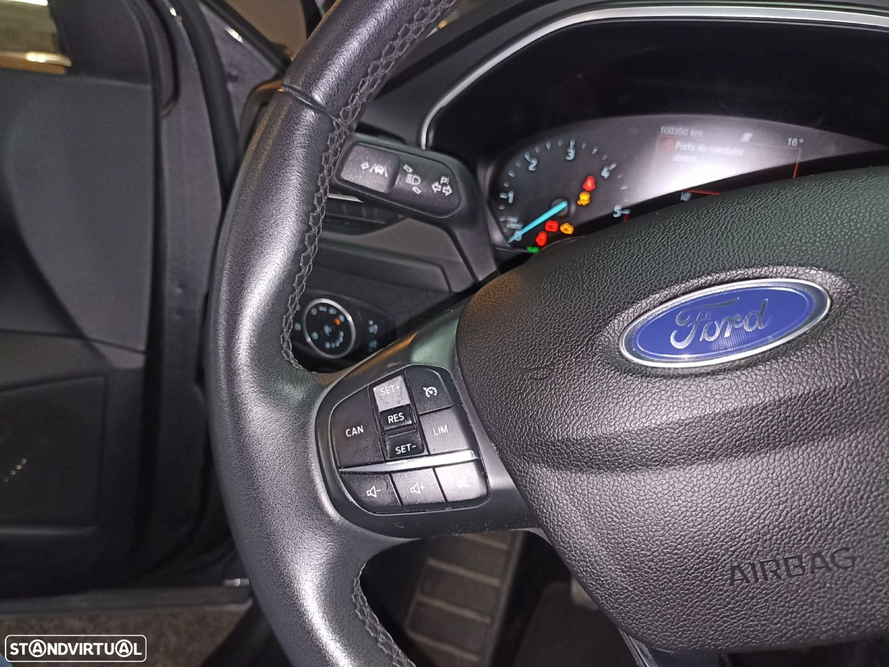 Ford Focus SW 1.5 TDCi EcoBlue Titanium - 33