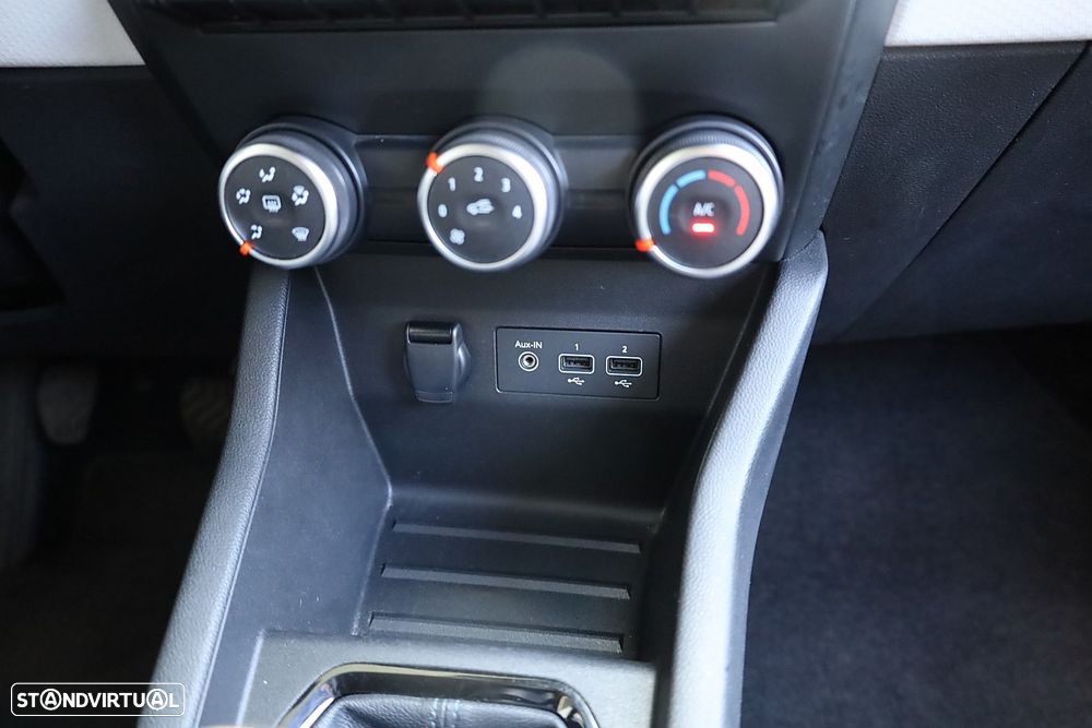 Renault Clio 1.0 TCe Evolution - 21
