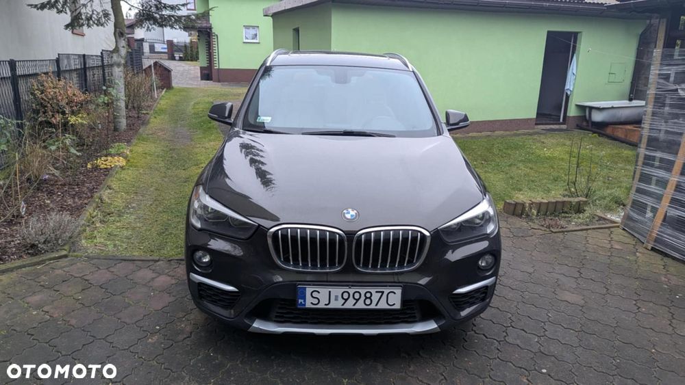 BMW X1 xDrive28i Sport Line - 2