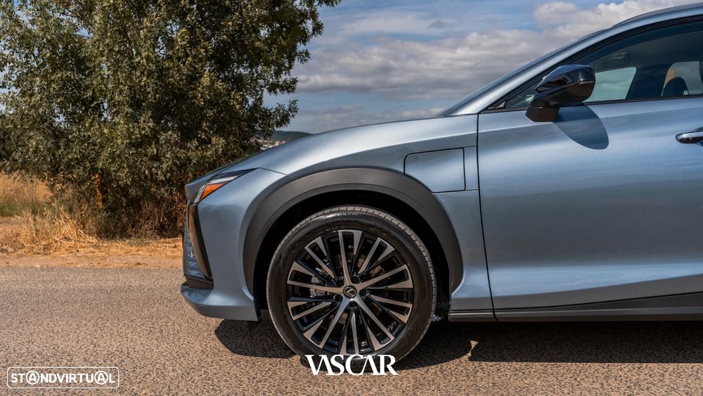 Lexus RZ 450e Luxury Pack - 29
