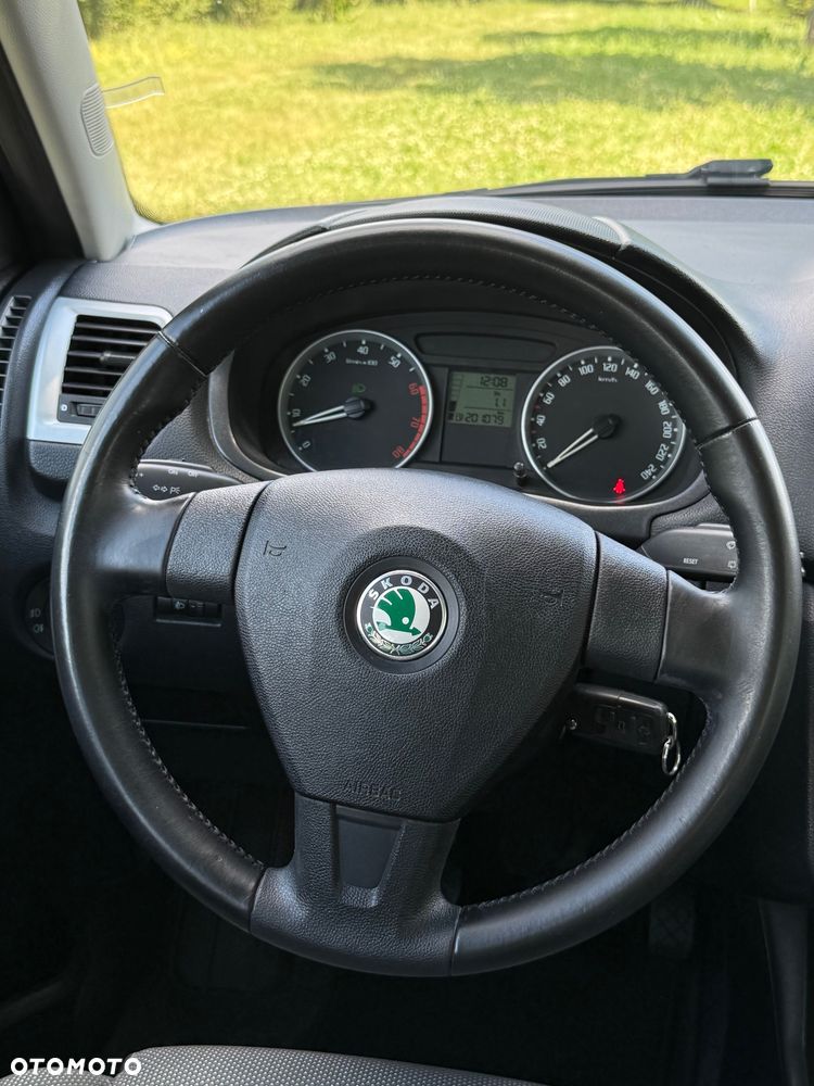 Skoda Fabia 1.6 16V Sport - 13