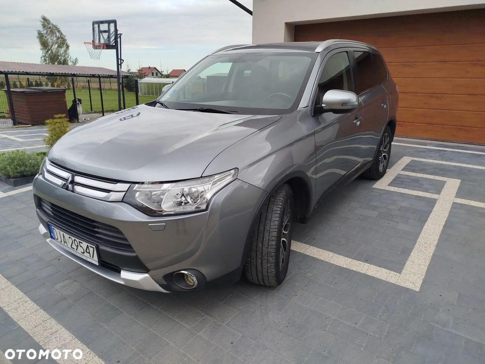 Mitsubishi Outlander 2.2 DID Intense + 4WD - 2