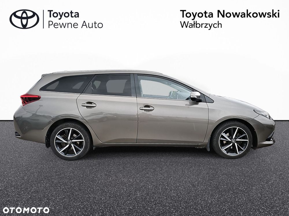 Toyota Auris 1.6 Dynamic - 6