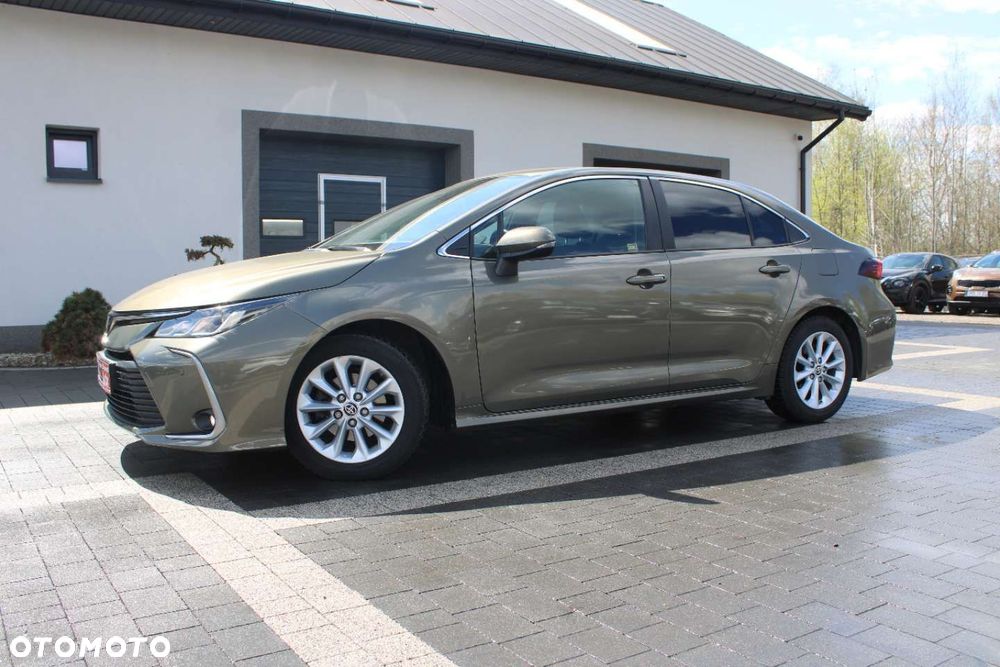 Toyota Corolla - 3