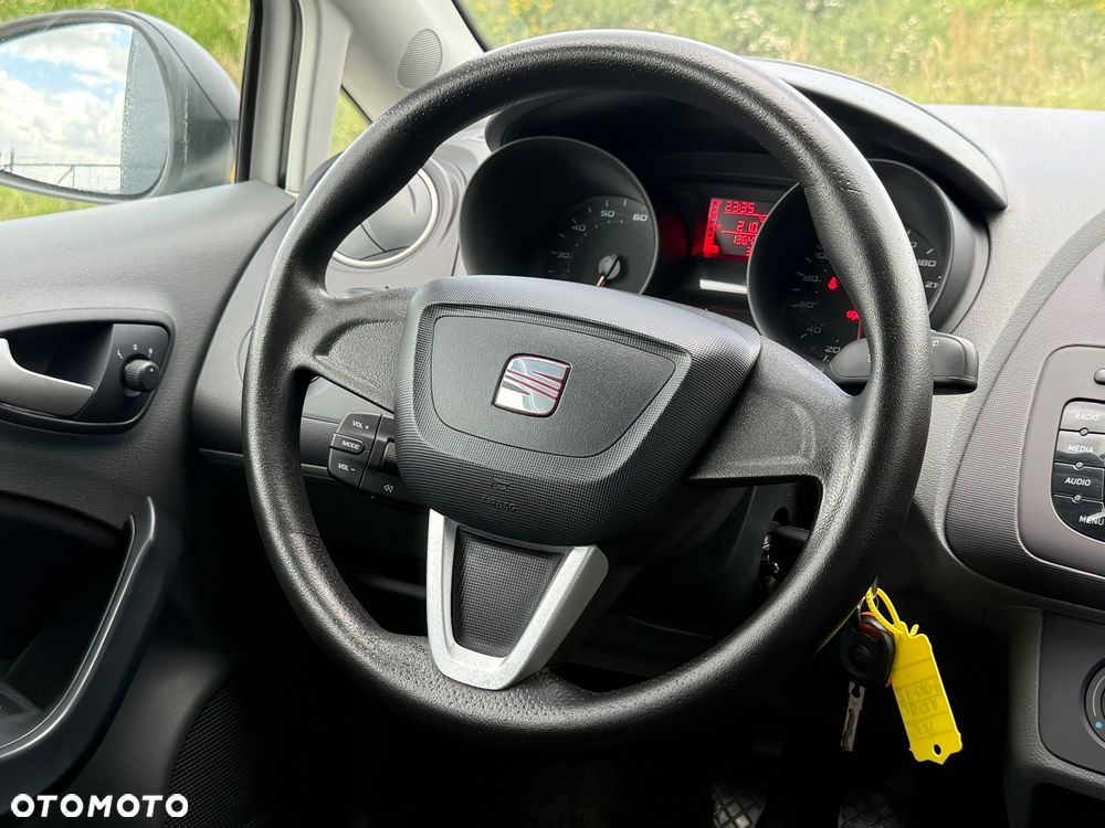 Seat Ibiza 1.4 16V Reference - 23