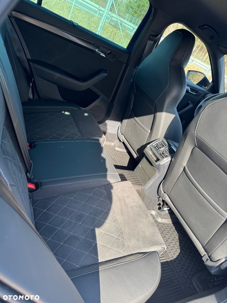 Skoda Superb 2.0 TSI Sportline DSG - 9