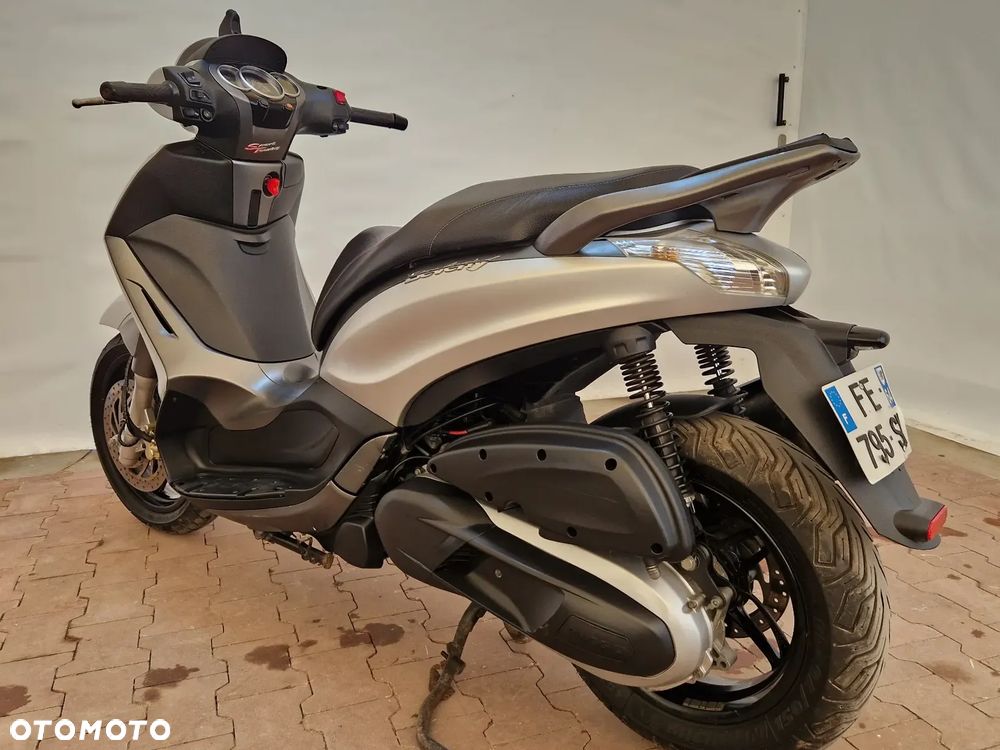 Piaggio Beverly - 6
