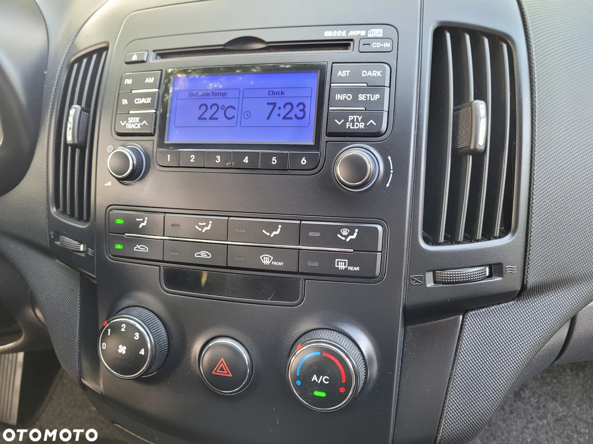 Hyundai i30 1.4 Comfort EU5 - 7