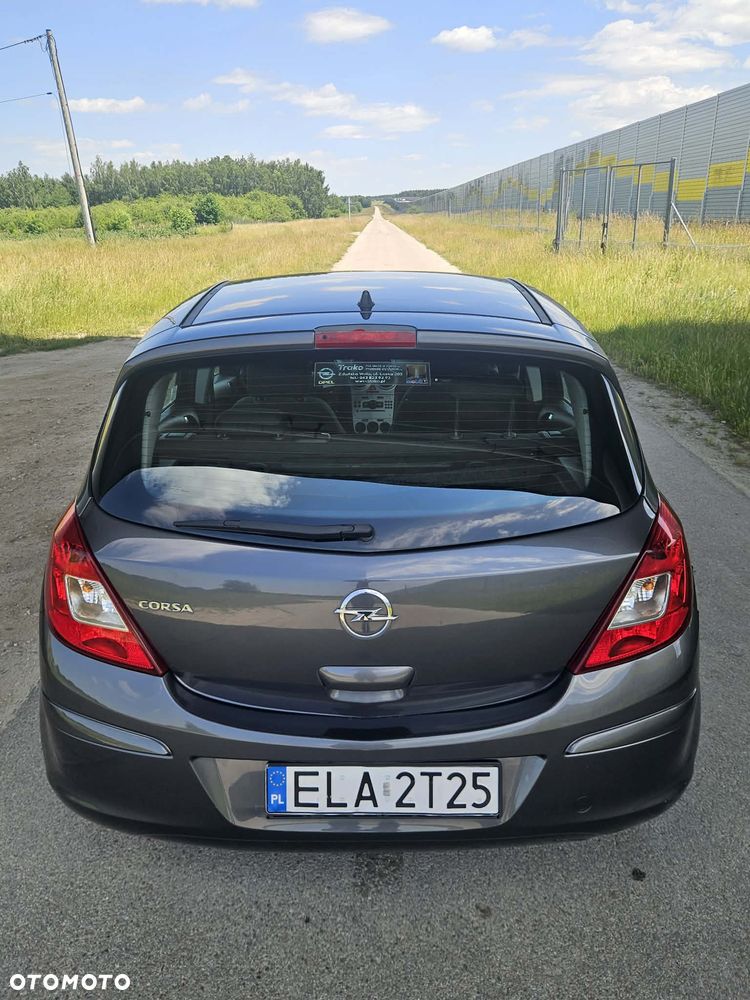 Opel Corsa 1.2 16V Enjoy - 5