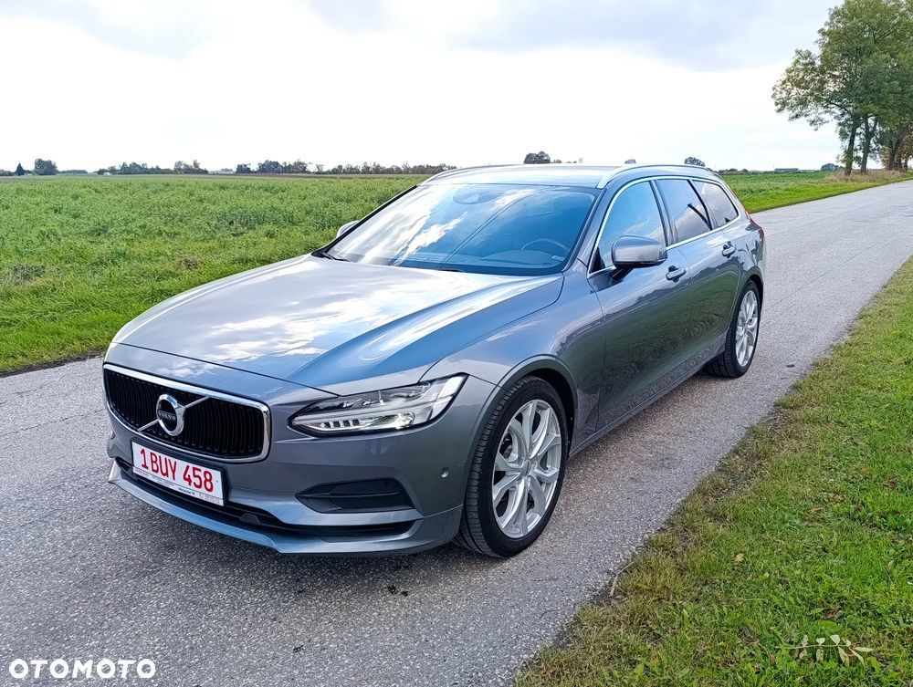 Volvo V90 D3 Momentum Pro - 2