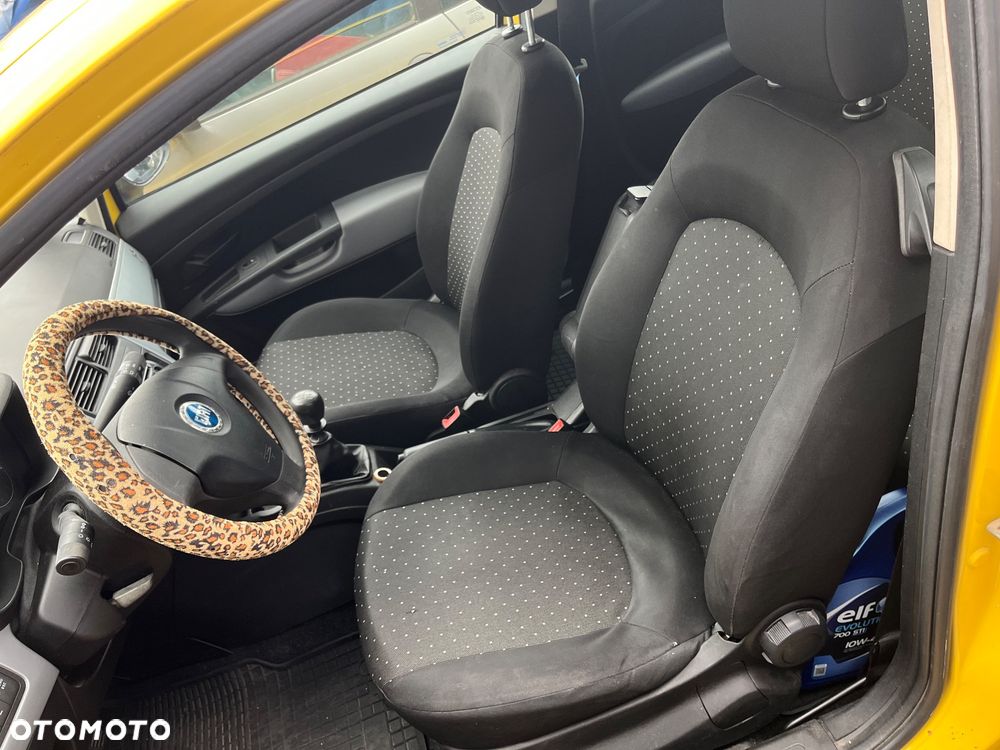 Fiat Grande Punto - 12