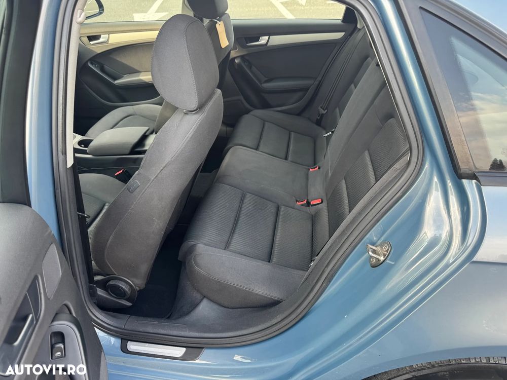 Audi A4 2.0 TDI B8 - 25