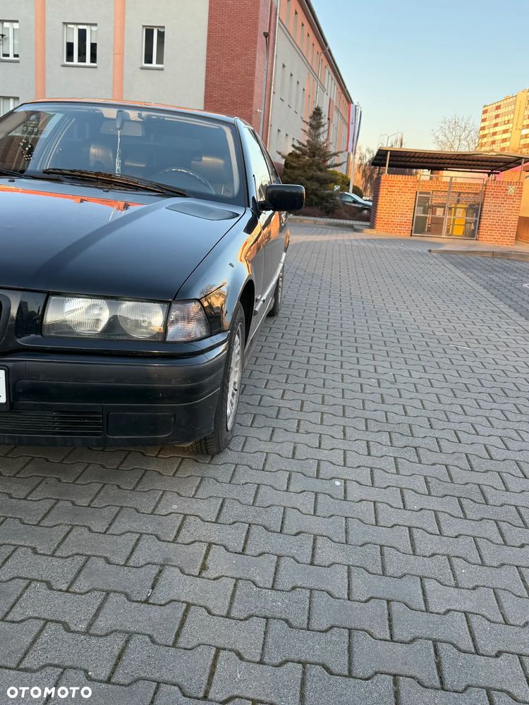 BMW Seria 3 316i - 2